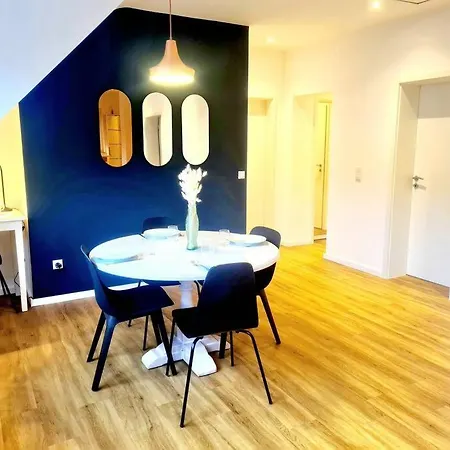 Cosy 2 Bedrooms Flat With Parking Appartement *